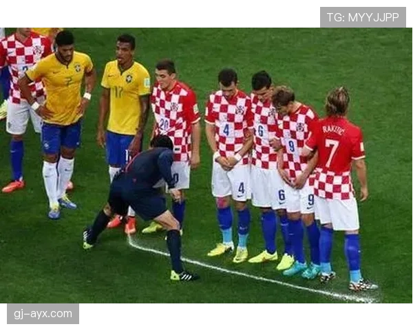 人墙距离不足9.15米?裁判为何很少严格丈量 人墙距离不足9.15米?裁判为何很少严格丈量